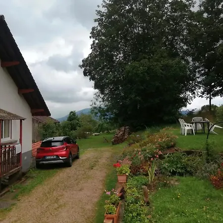 Confortable à Avec Jardin Appartamento