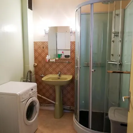 דירה Confortable A Avec Jardin Cleurie